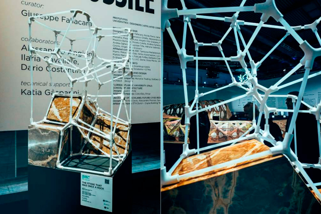 El recorrido de la exposición se inicia desde el modelo presentado por los profesores de la UNL. Fotografía: Giuseppe Fallacara.